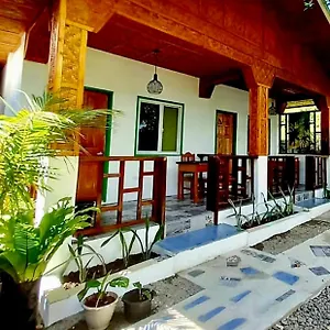 https://domos-native-guest-house.hotelspanglao.com