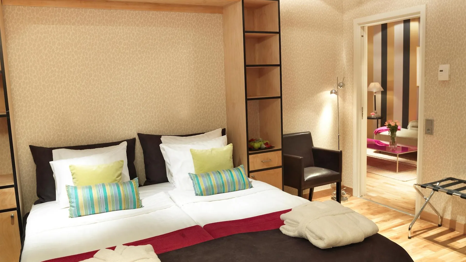 Best Western Plus Hotel Noble House Malmö 4*,  İsveç